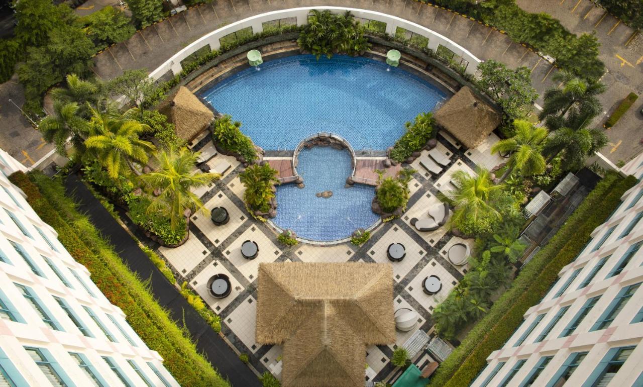 Hotel Ciputra Jakarta Managed By Swiss-Belhotel International Exterior foto